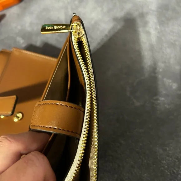 Michael Kors - Jet Set Travel LG double zip wristlet - Picture 7 of 9